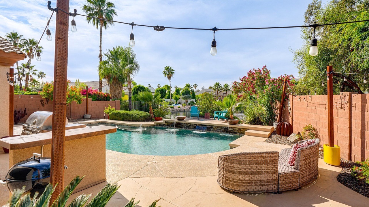 Photo of Outdoor in Arrowhead Lakes
