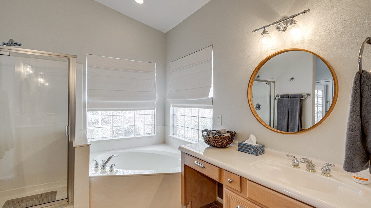 Photo of Bathroom in Arrowhead Lakes