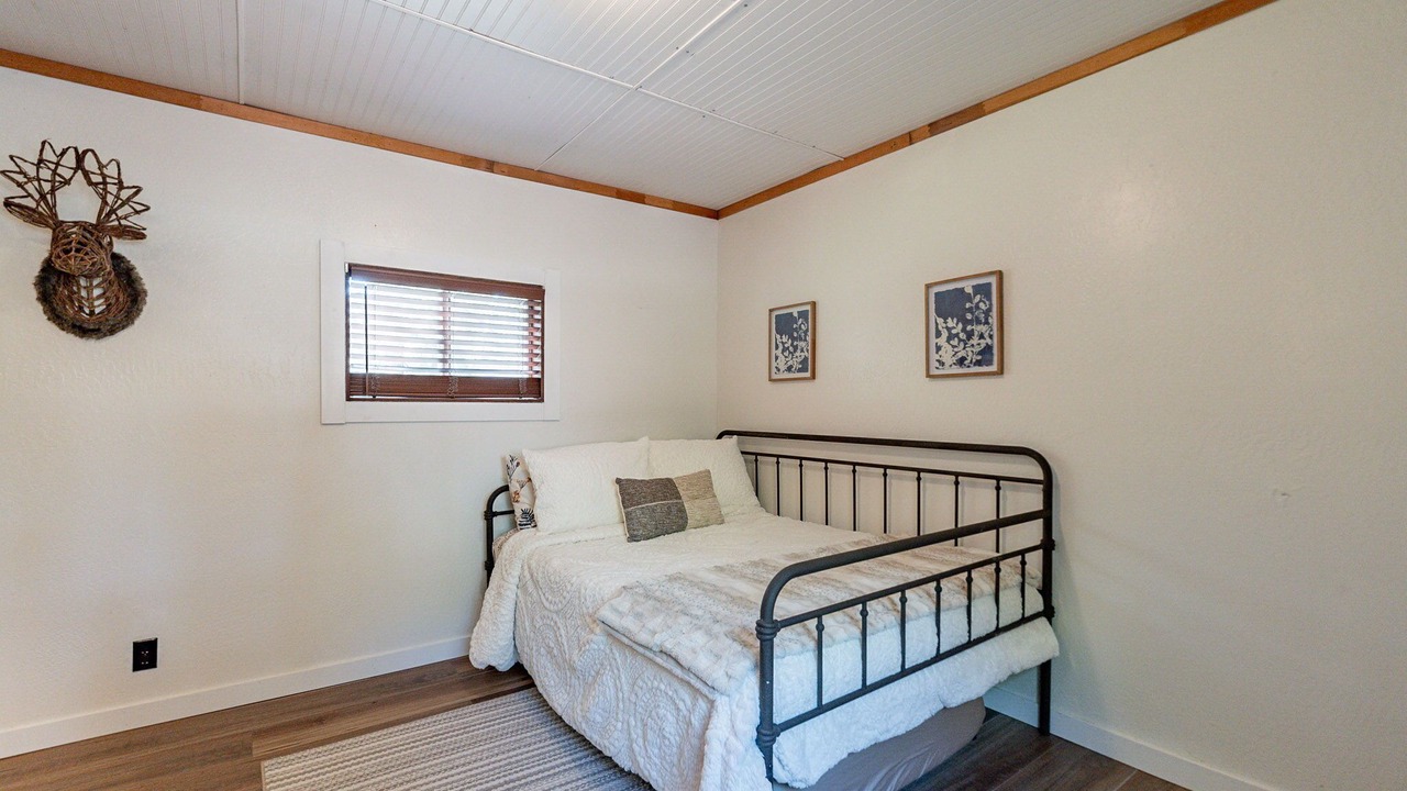 Photo of Bedroom in Strawberry