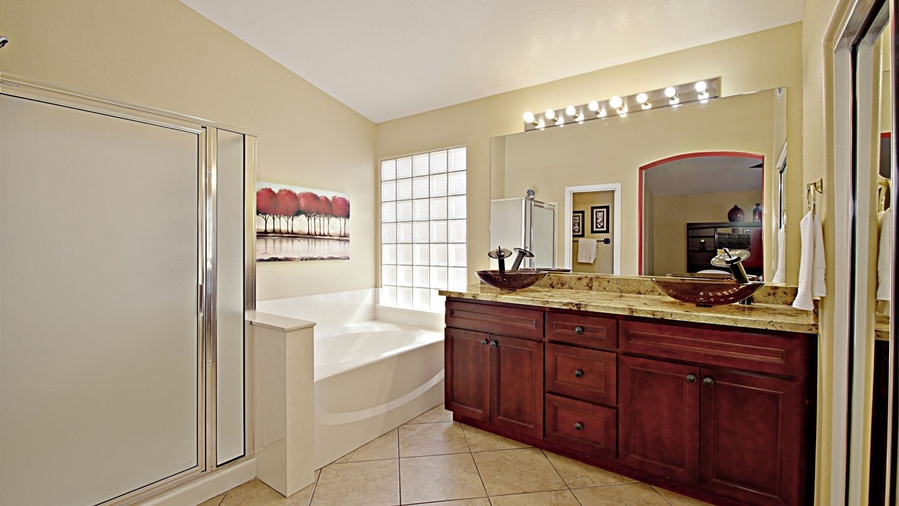 Photo of Bathroom in Arrowhead Lakes