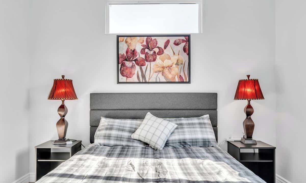 Photo of Bedroom in Barrio Hollywood