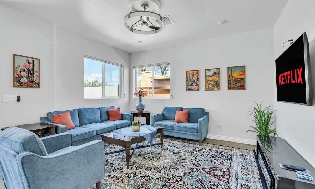 Photo of Livingroom in Barrio Hollywood
