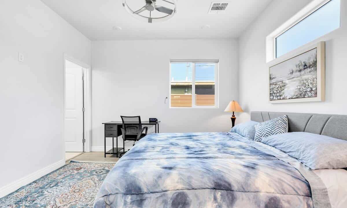 Photo of Bedroom in Barrio Hollywood