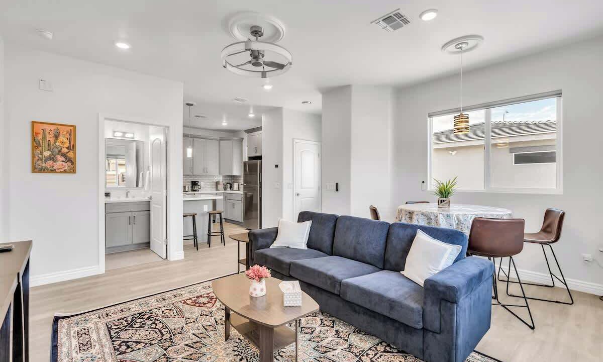 Photo of Livingroom in Barrio Hollywood