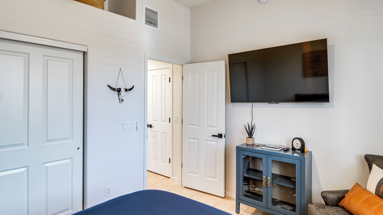 Photo of Livingroom in Continental Reserve