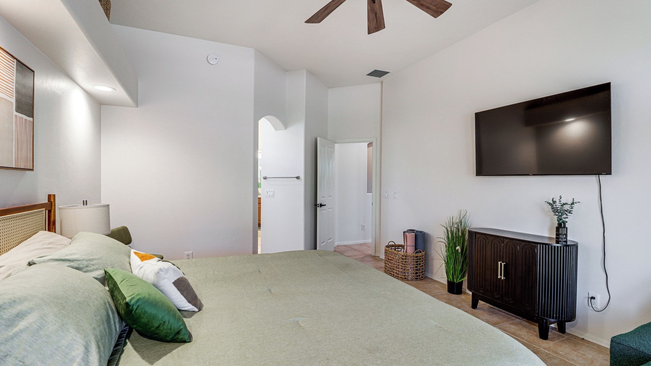 Photo of Bedroom in Continental Reserve