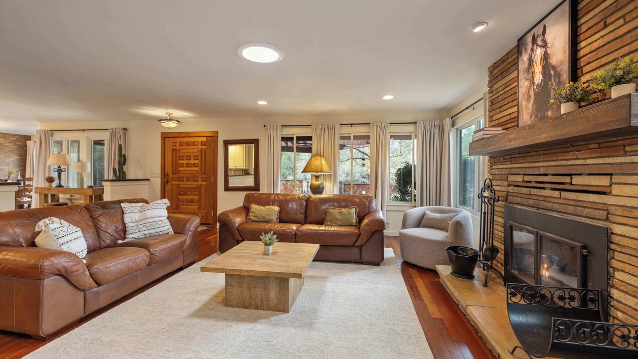 Photo of Livingroom in Mountain Club