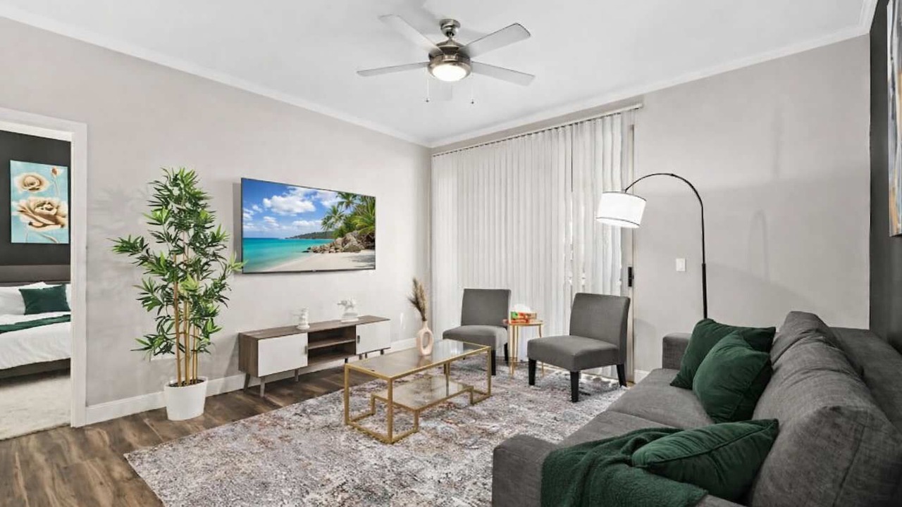 Photo of Livingroom in McDowell Mountain Apartments