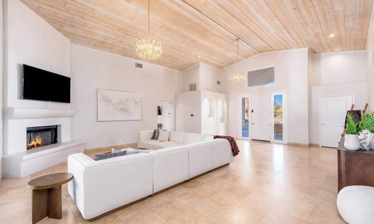 Photo of Livingroom in Pinnacle Peak