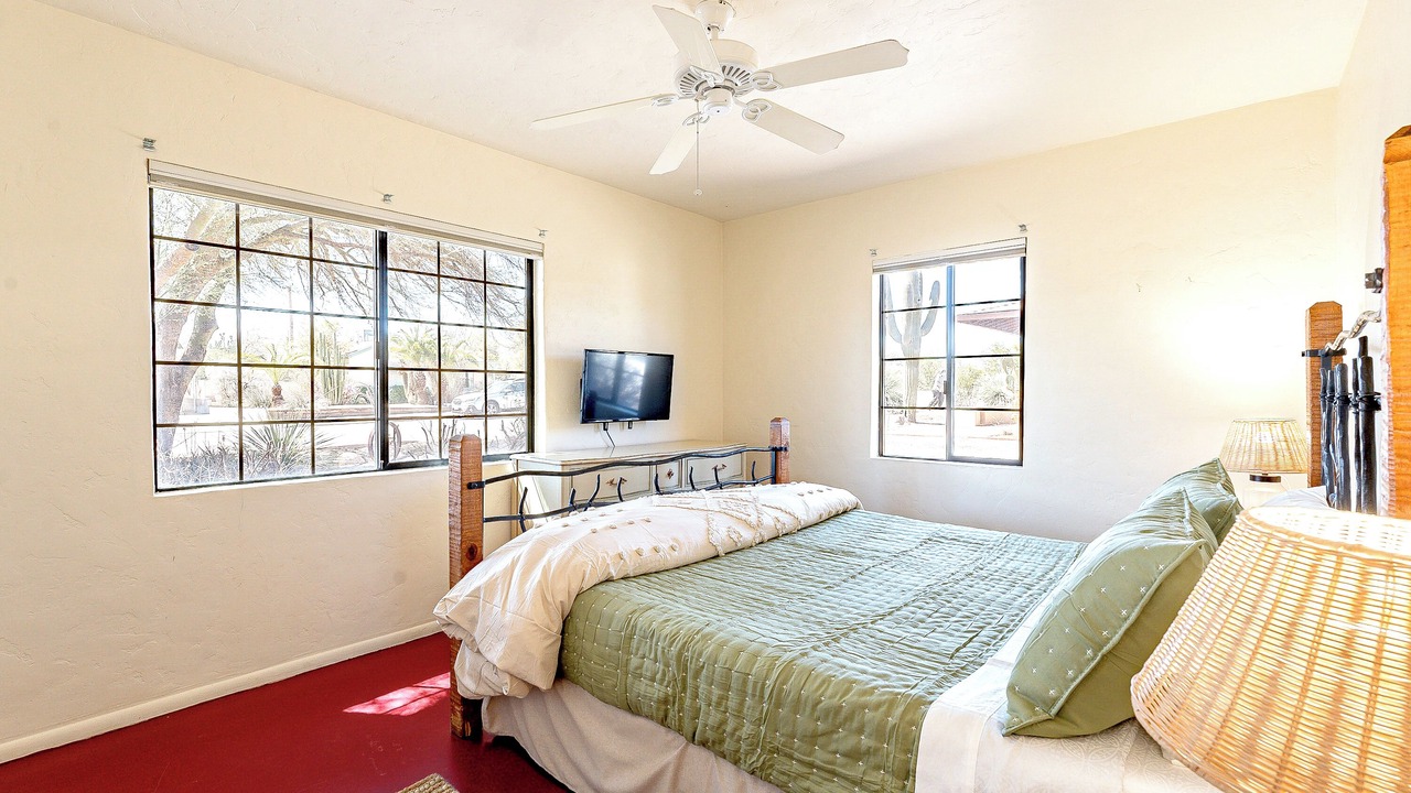 Photo of Bedroom in Peter Howell