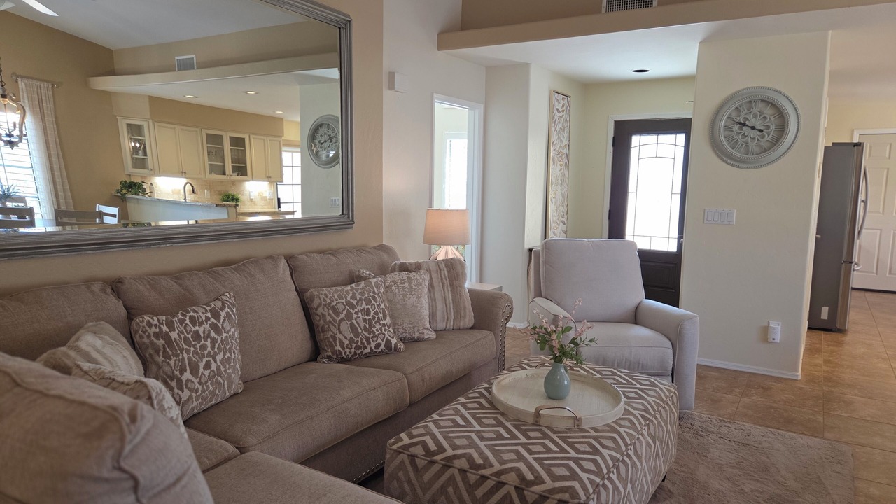 Photo of Livingroom in Horizon Heights