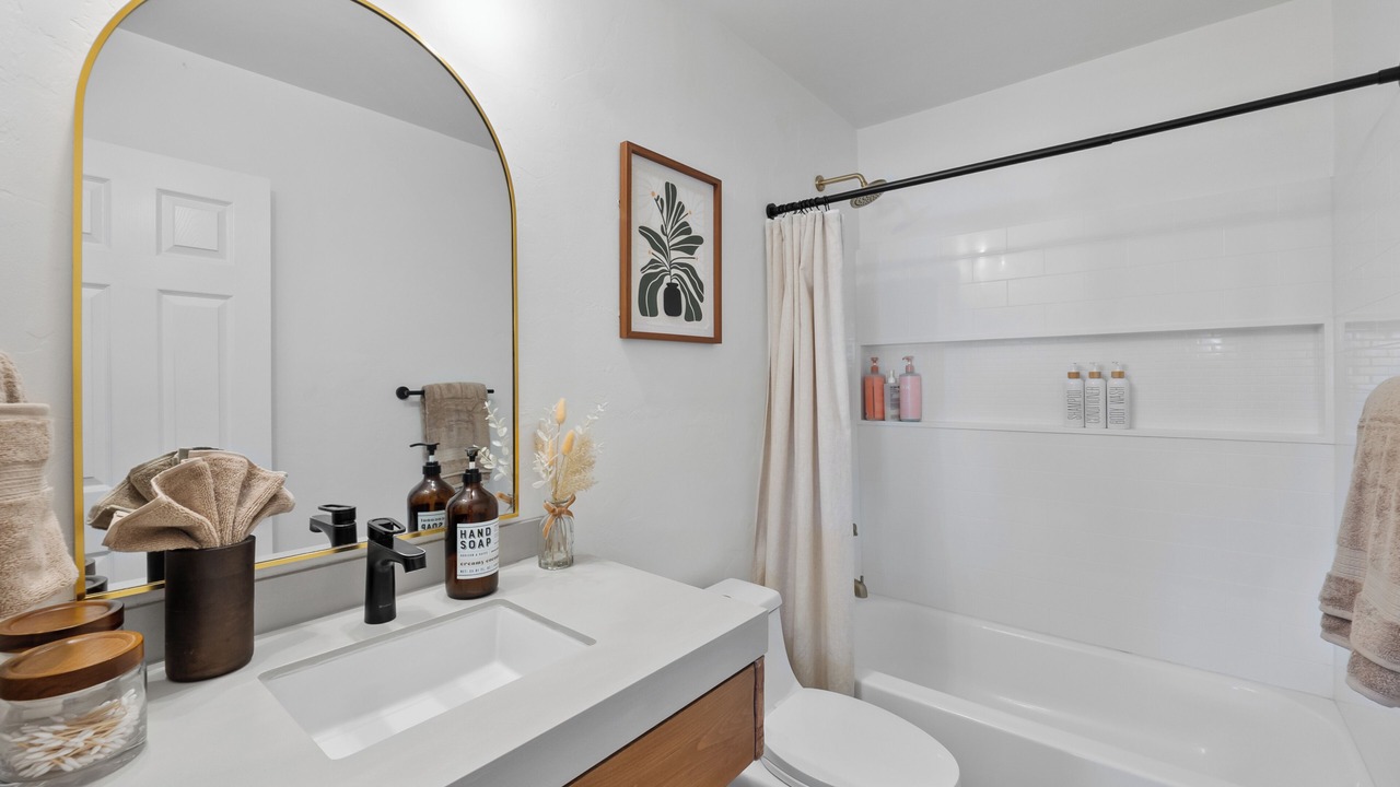 Photo of Bathroom in Green Valley