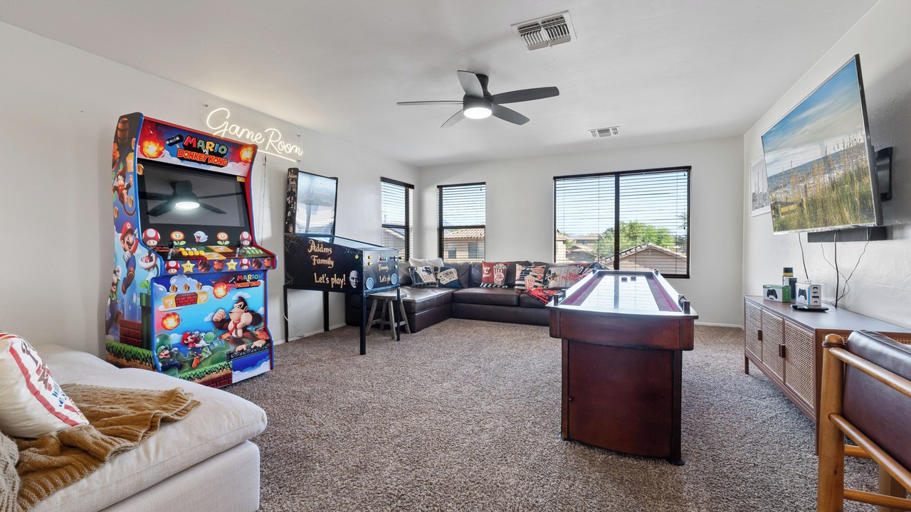 Photo of Livingroom in Green Valley