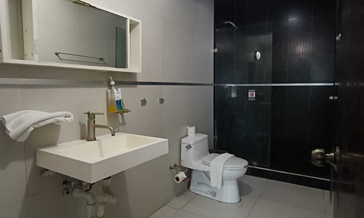Photo of Bathroom in Zona Hotelera