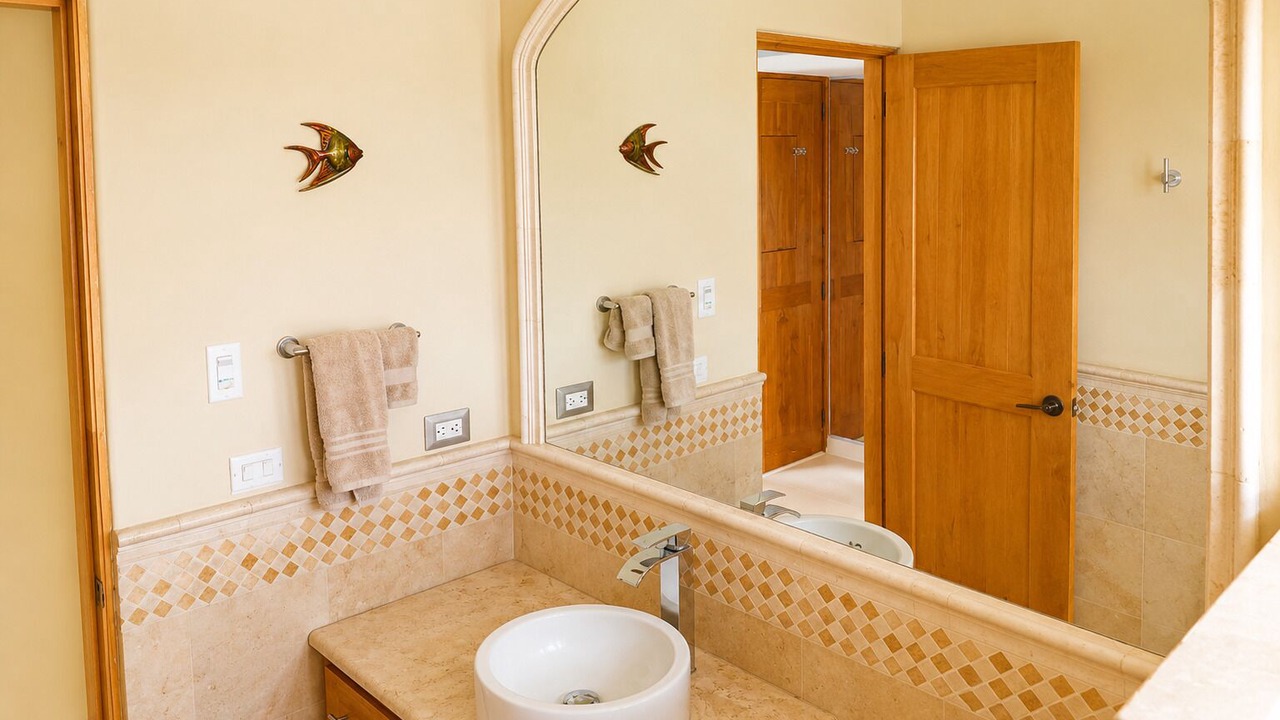 Photo of Bathroom in Nopolo