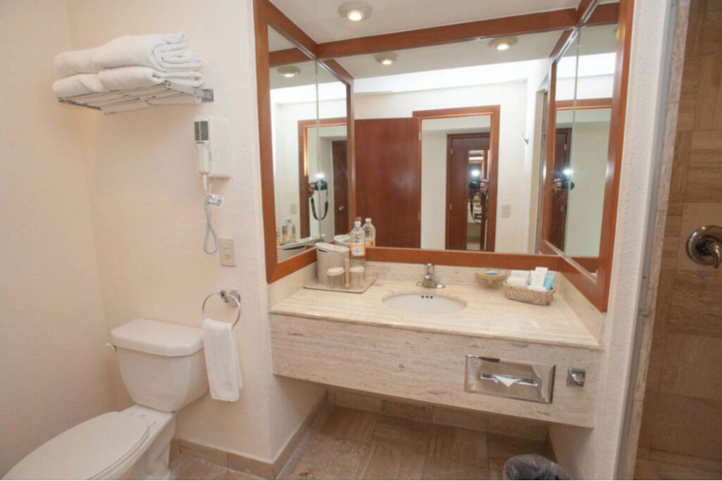 Photo of Bathroom in Isla Iguana