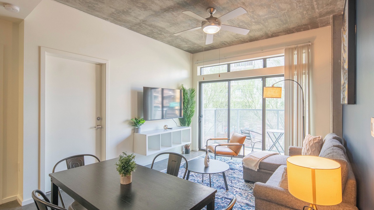 Photo of Livingroom in Evans Churchill