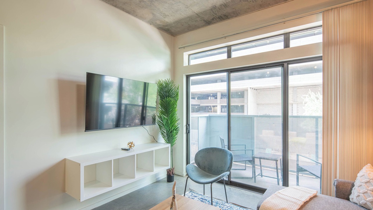 Photo of Livingroom in Evans Churchill
