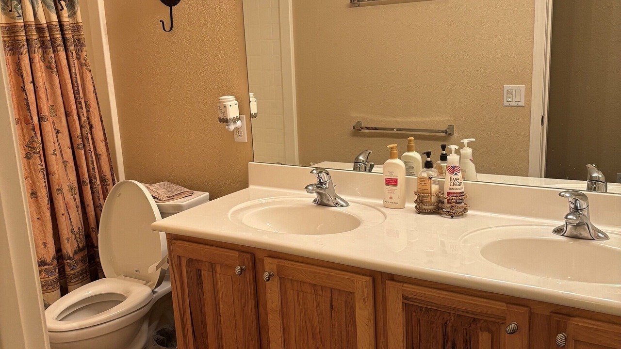 Photo of Bathroom in Gold Canyon