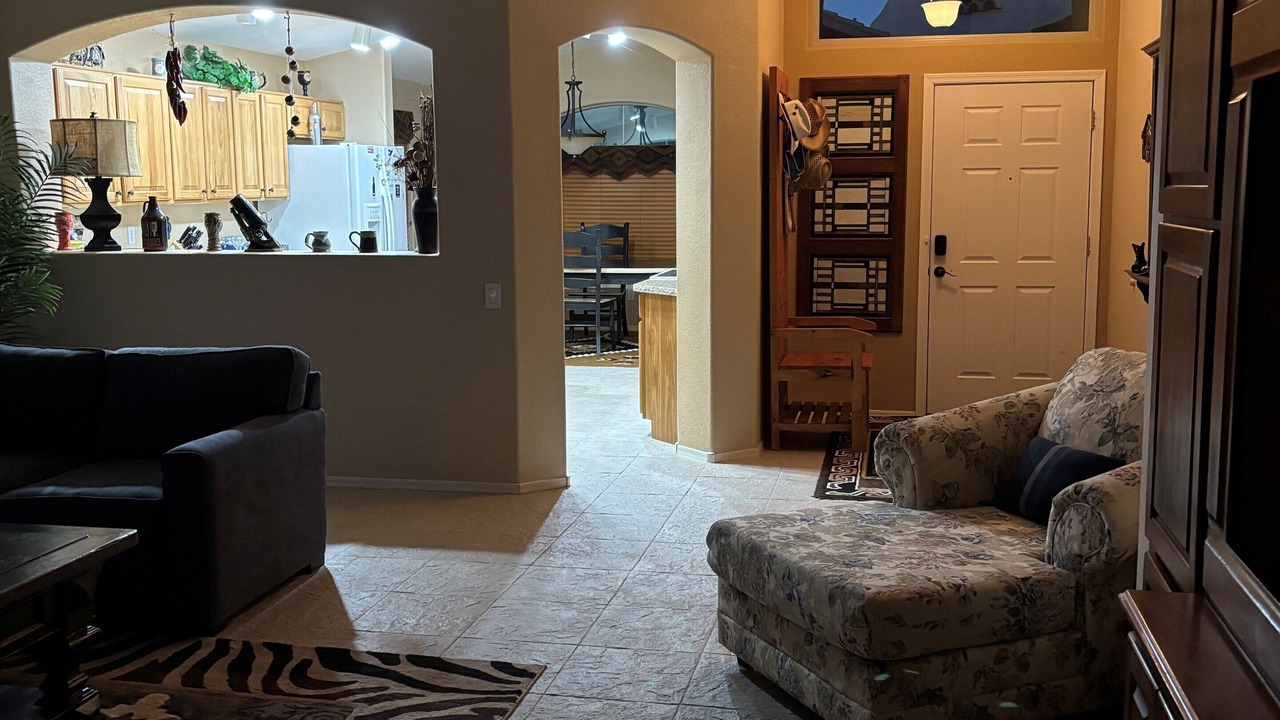 Photo of Livingroom in Gold Canyon
