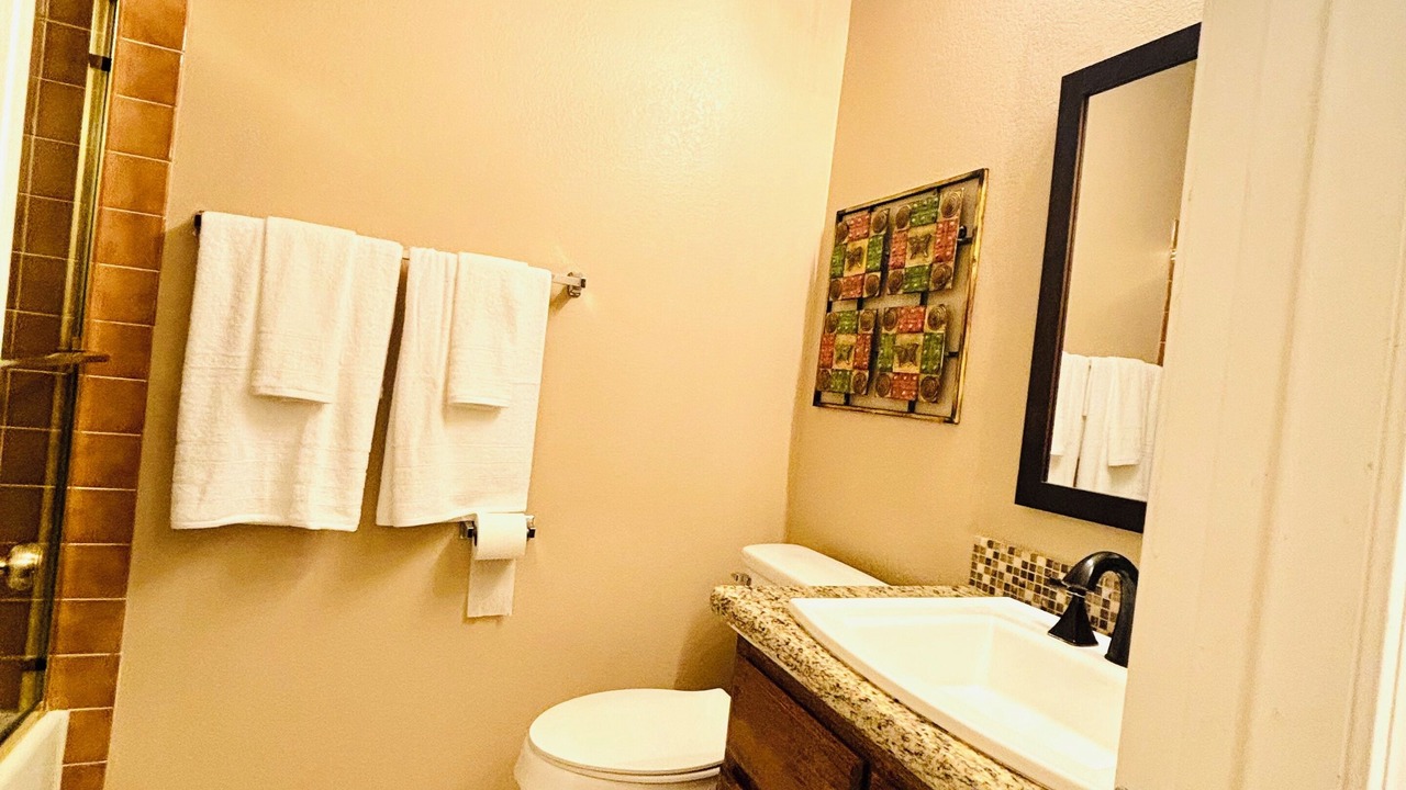 Photo of Bathroom in Bullhead City