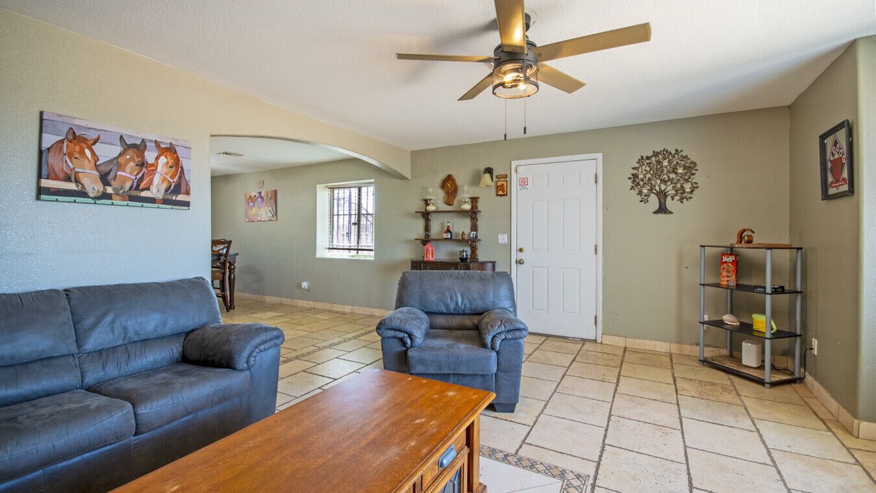 Photo of Livingroom in Marana
