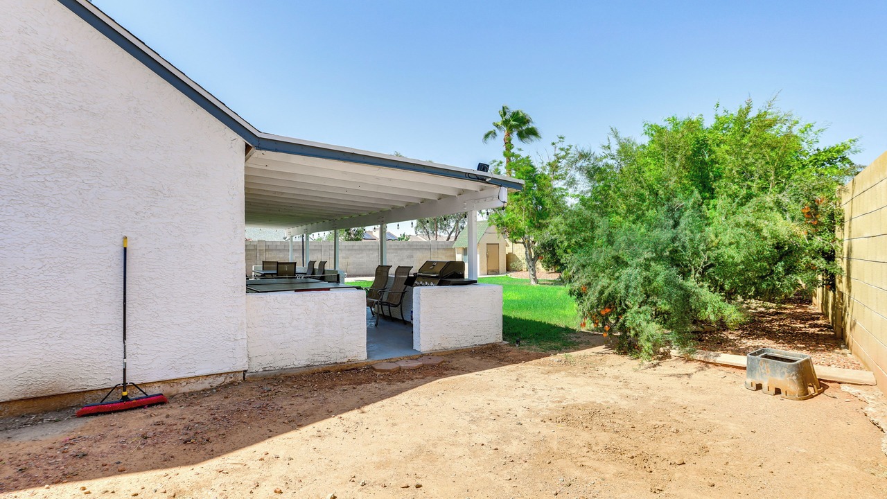 Photo of Patio Balcony in Overland Trail