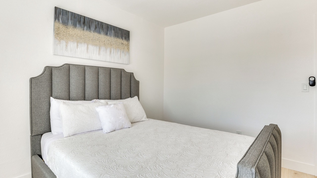 Photo of Bedroom in Overland Trail