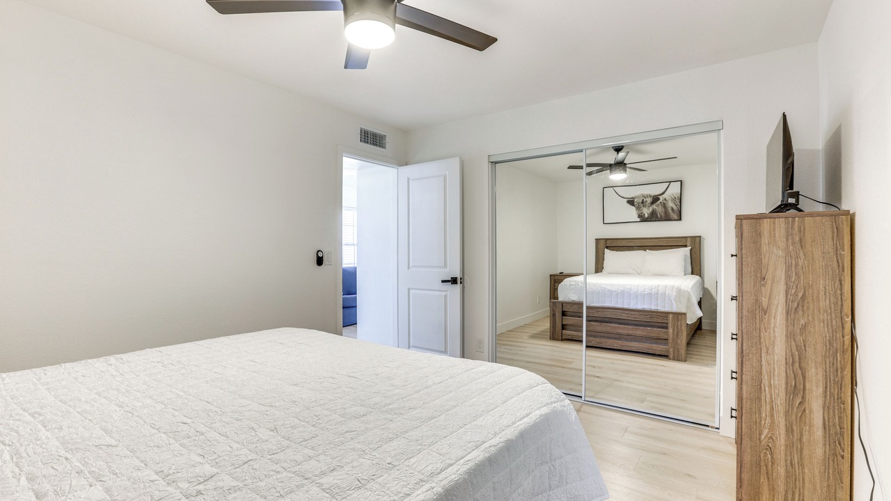 Photo of Bedroom in Overland Trail