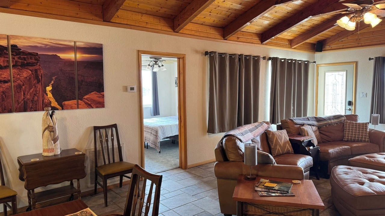 Photo of Livingroom in Seligman