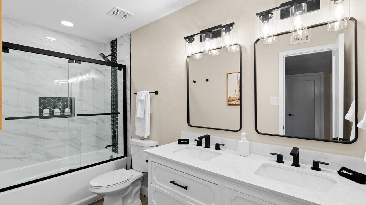 Photo of Bathroom in Glendale