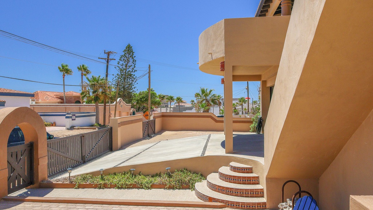 Photo of Patio Balcony in Las Conchas