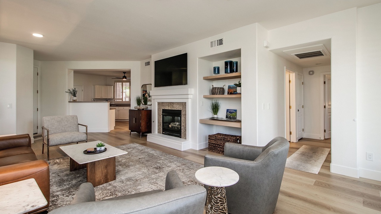 Photo of Livingroom in Kierland