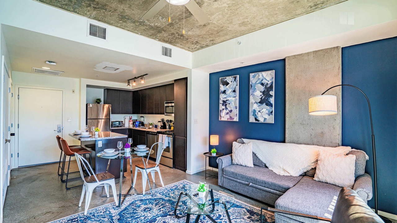Photo of Livingroom in Evans Churchill