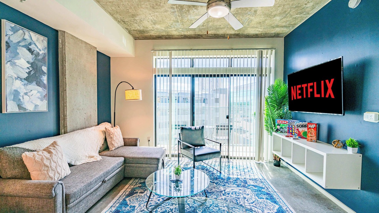 Photo of Livingroom in Evans Churchill
