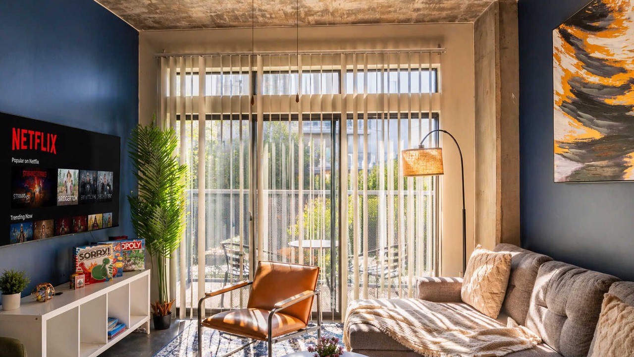 Photo of Livingroom in Evans Churchill