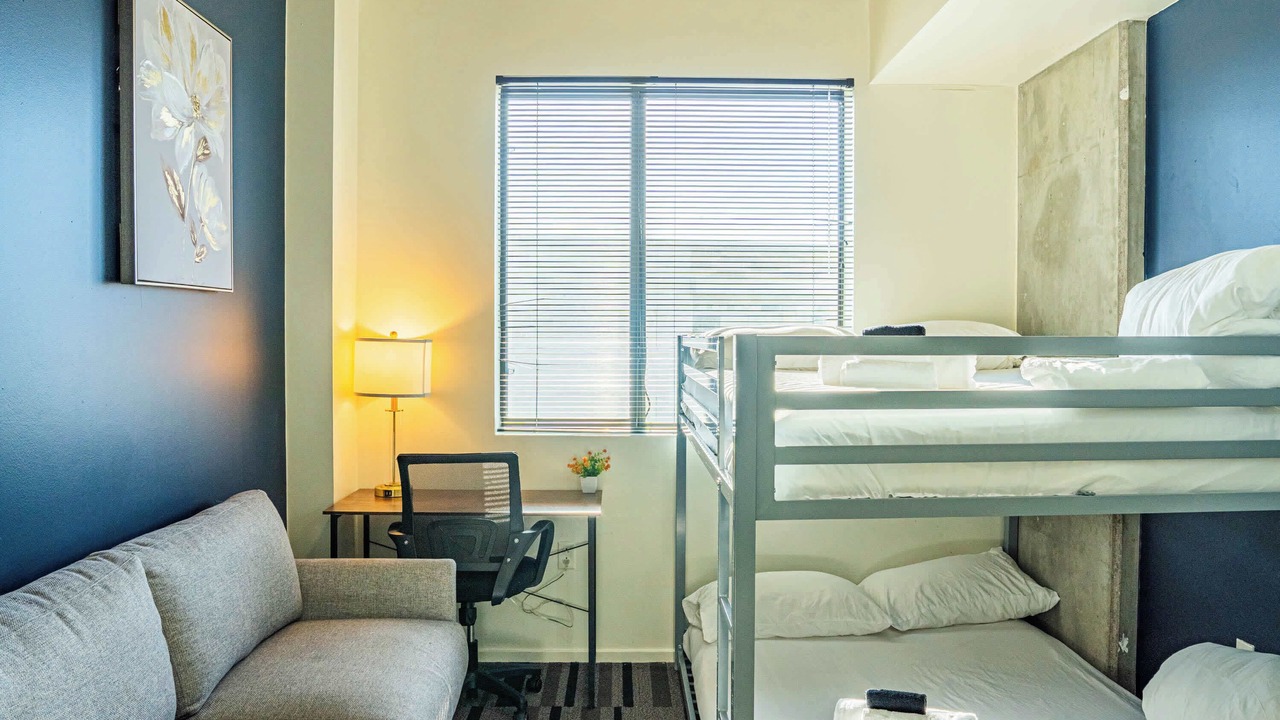 Photo of Bedroom in Evans Churchill