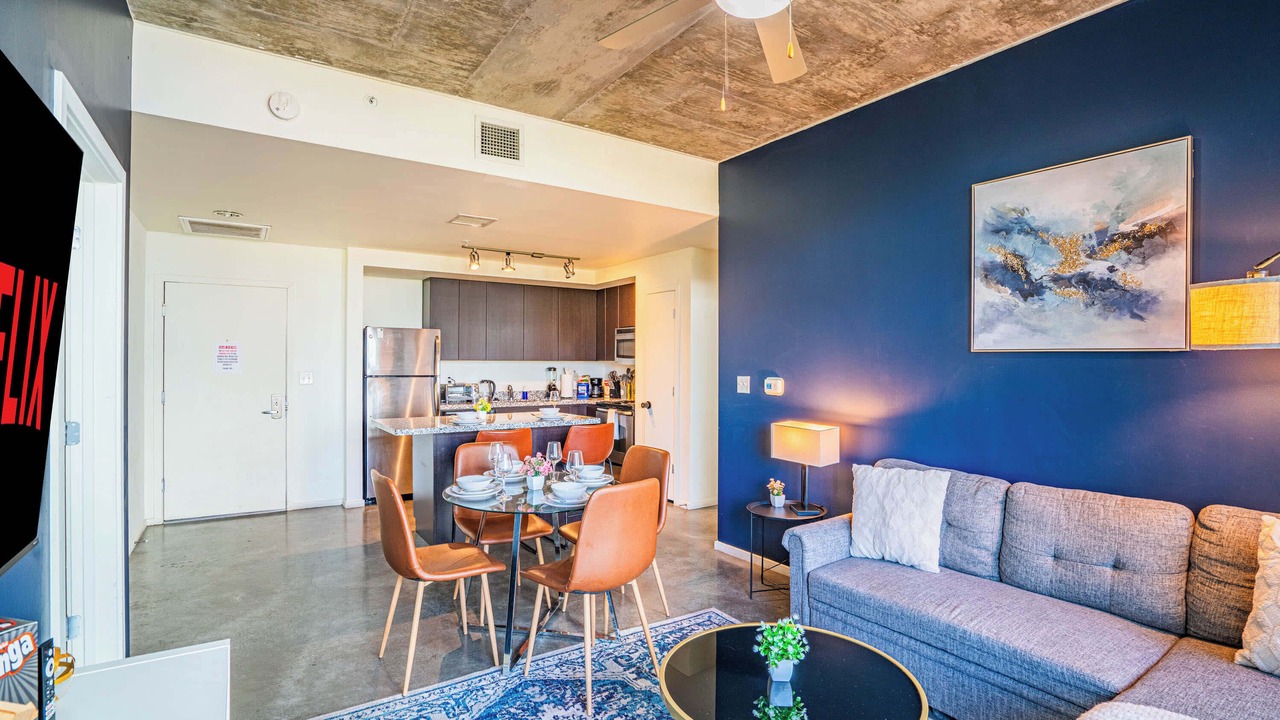 Photo of Livingroom in Evans Churchill