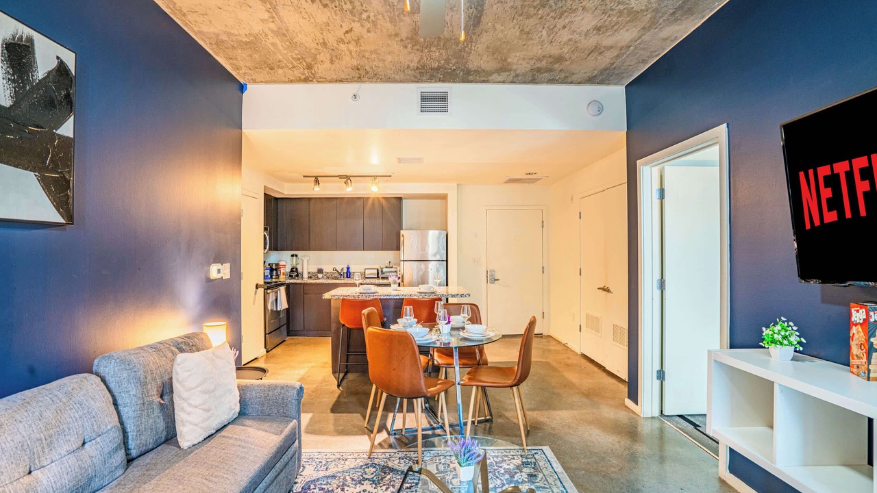 Photo of Livingroom in Evans Churchill