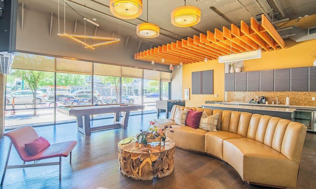 Photo of Livingroom in Evans Churchill