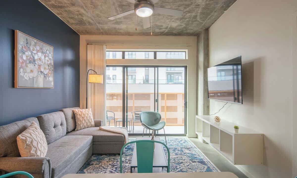 Photo of Livingroom in Evans Churchill