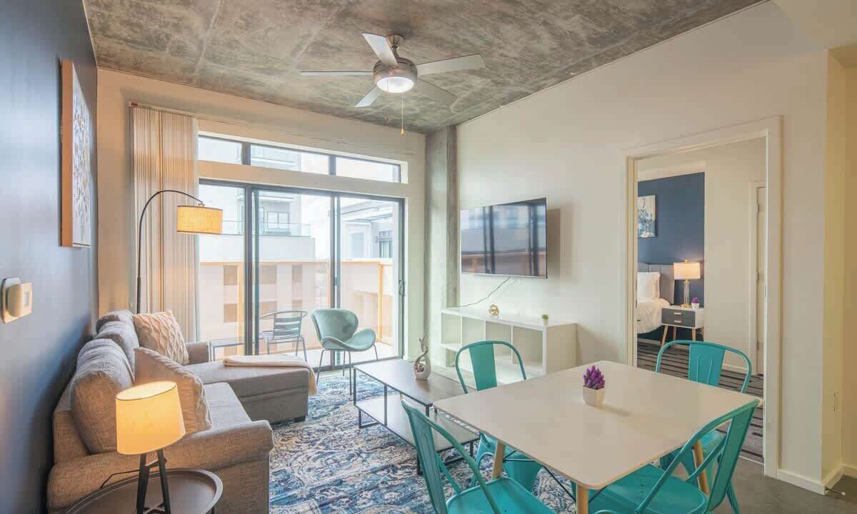 Photo of Livingroom in Evans Churchill