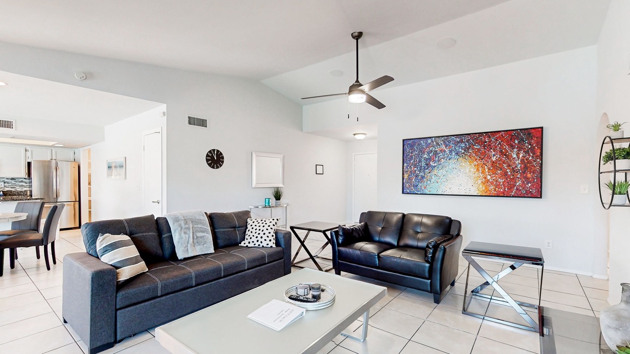 Photo of Livingroom in La Paz At Desert Springs