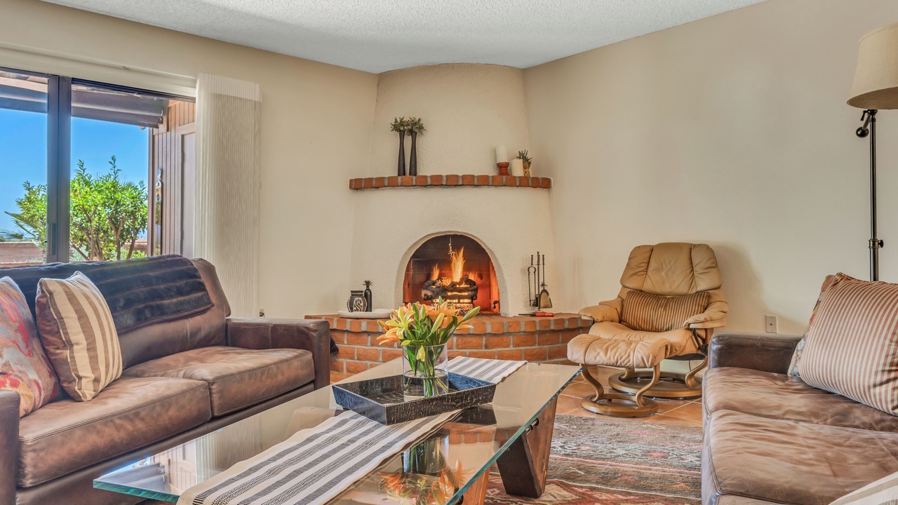 Photo of Livingroom in Green Valley