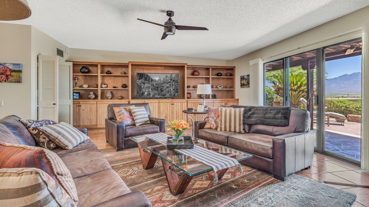 Photo of Livingroom in Green Valley