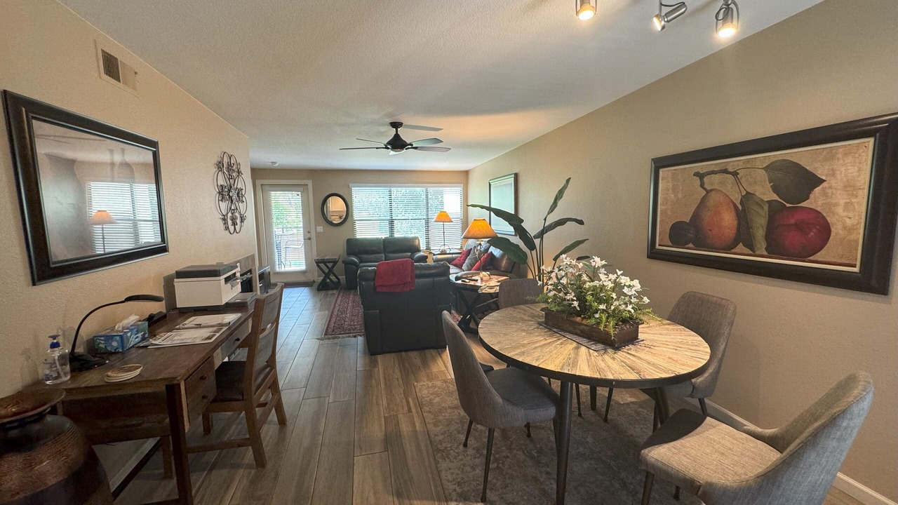 Photo of Livingroom in Tucson