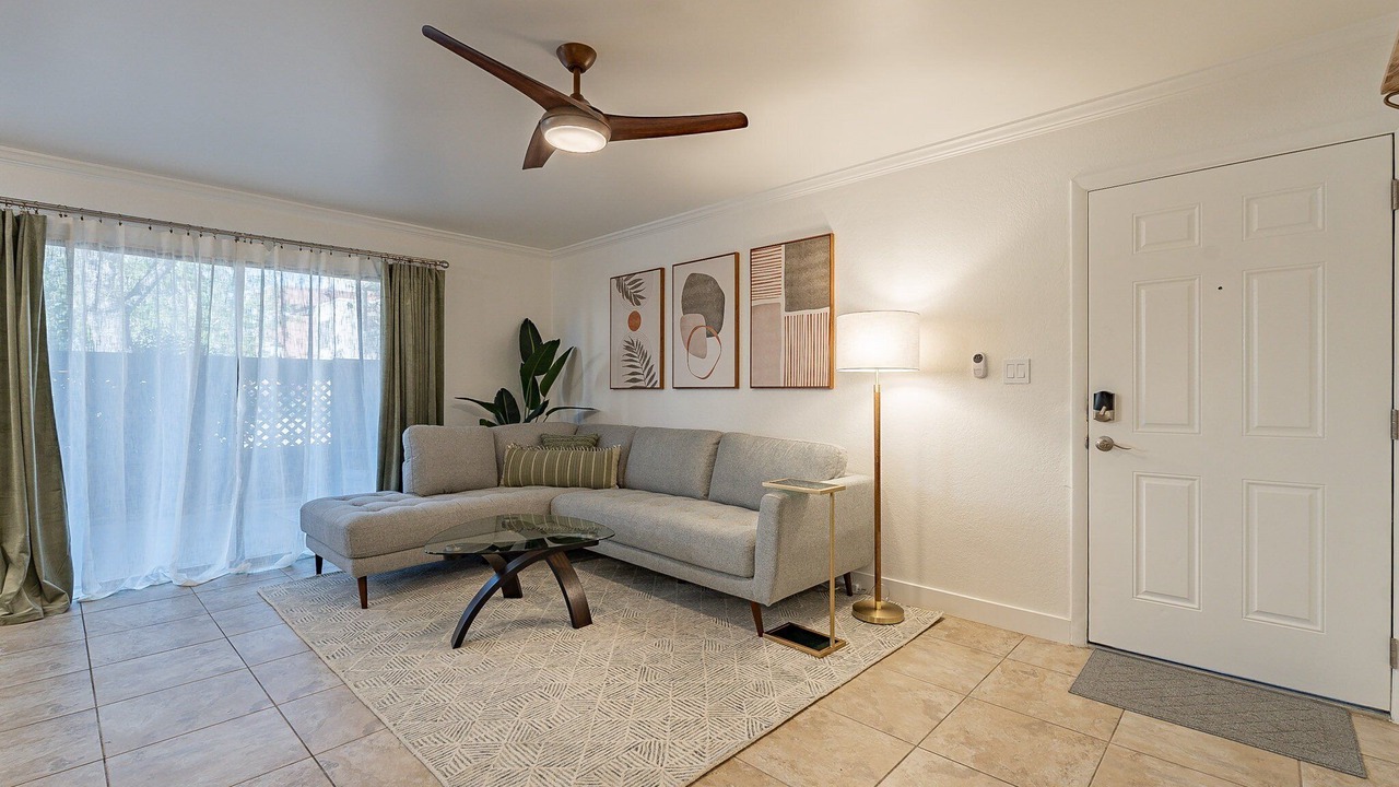 Photo of Livingroom in Trail West