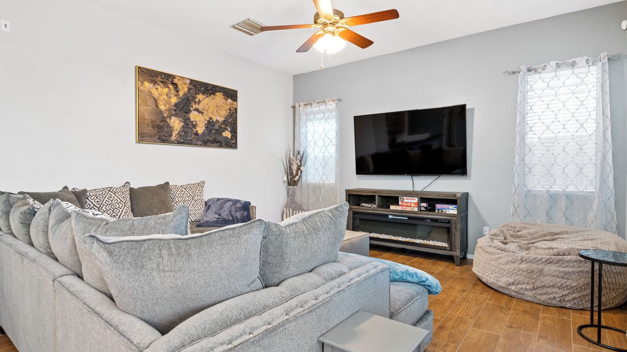 Photo of Livingroom in Tucson