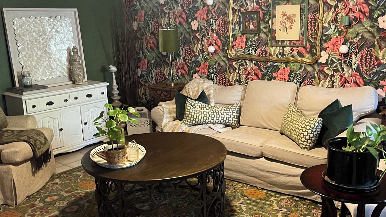 Photo of Livingroom in Camelback East