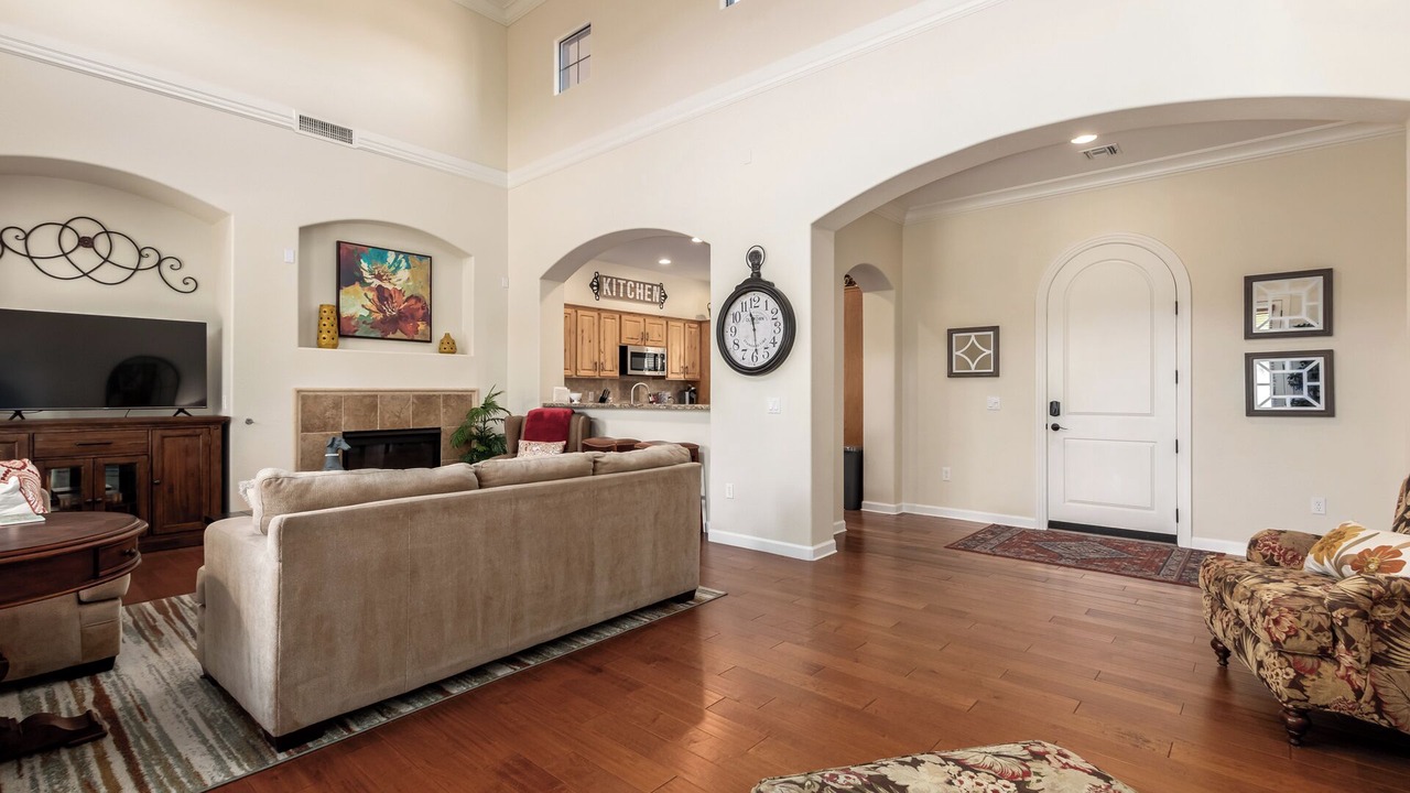 Photo of Livingroom in Talon Retreat